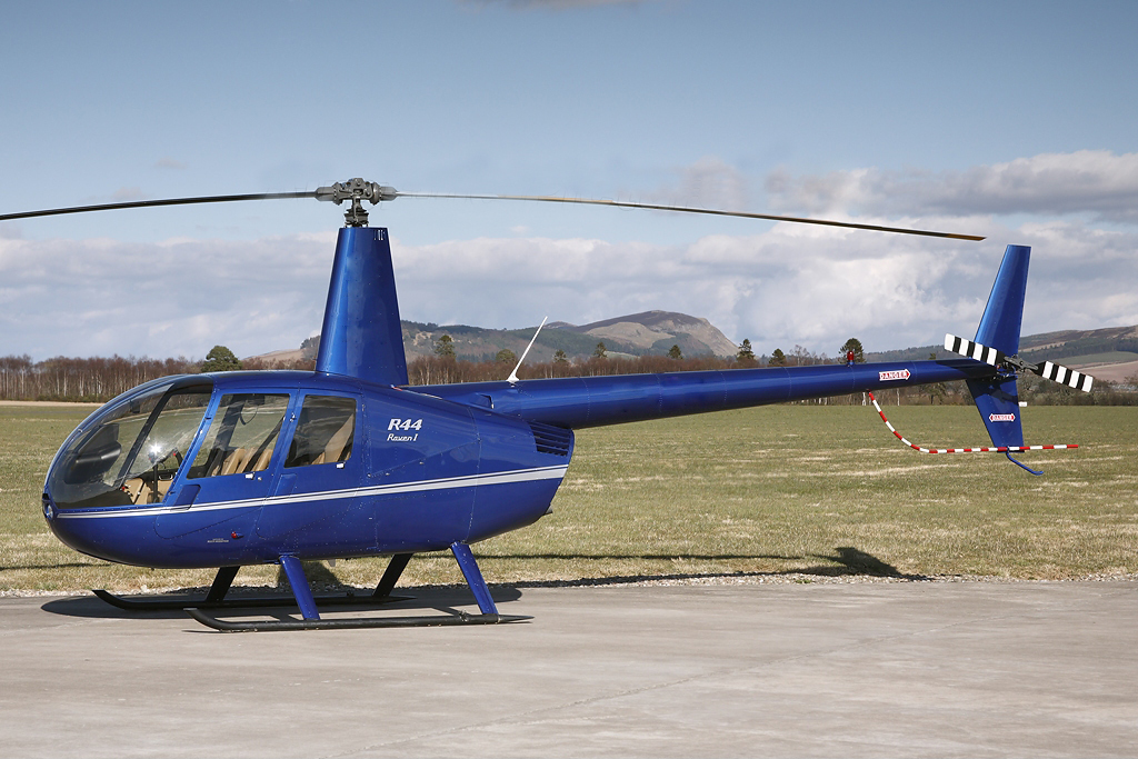 罗宾逊R44雷鸟I直升机 (6).jpg