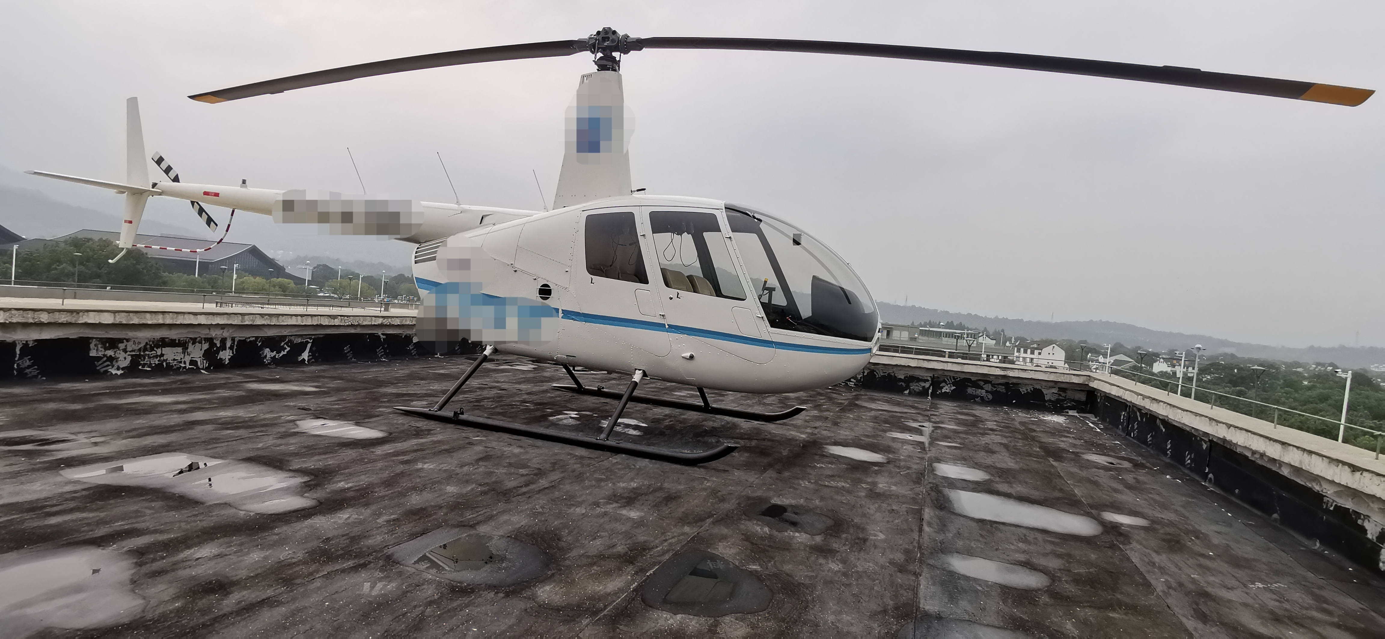 ROBINSON R44Ⅱ型直升机238小时 (1).jpg