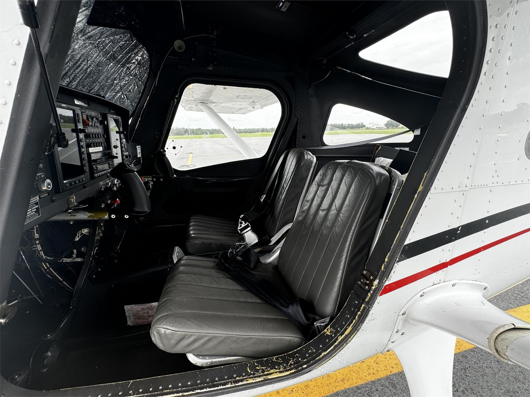 2010塞斯纳162 (15).jpeg